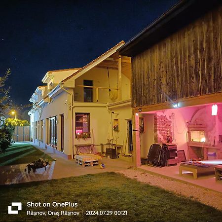 Imperfect House Hotel Rîşnov Exterior foto